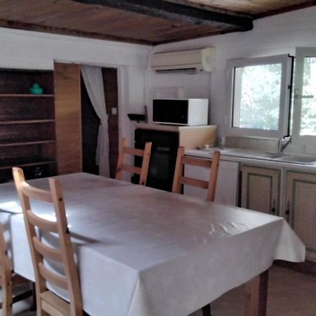 Cabanon 50M2 Meounes-les-Montrieux Exterior foto
